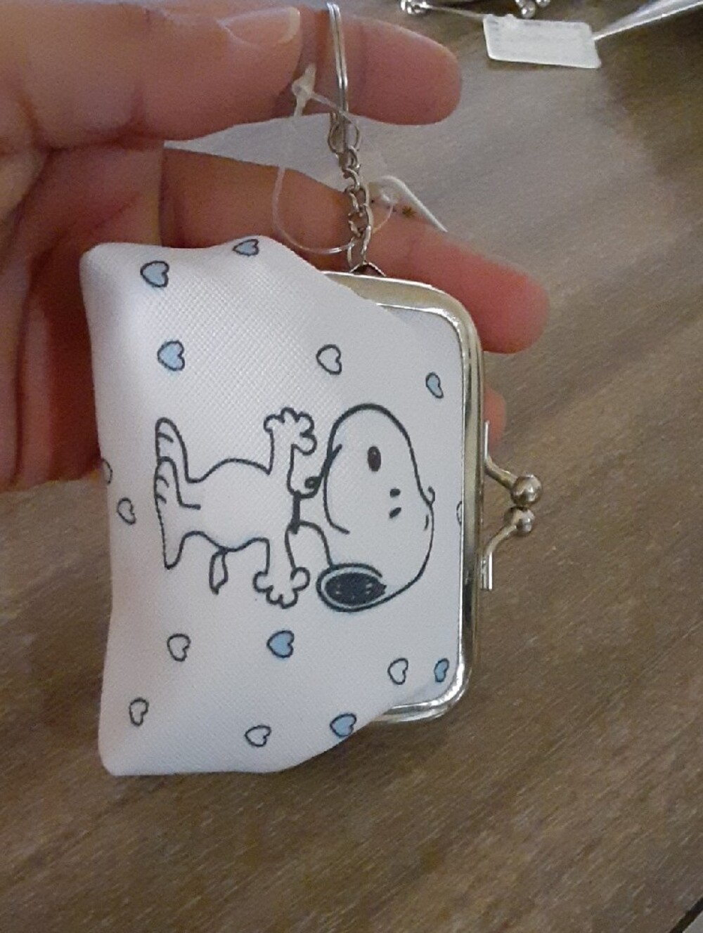 Snoopy Heart Kiss-Lock Coin Purse - White with Light Blue Hearts - Picture 3 of 4